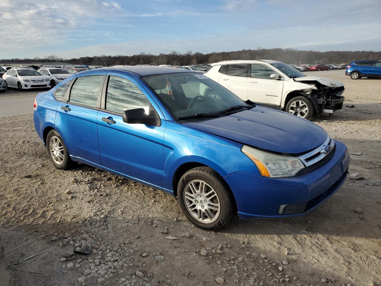 2010 Ford Focus - Image 4