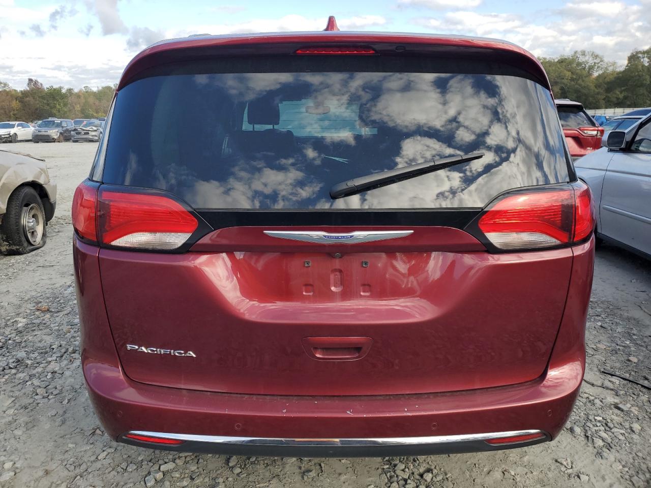 2020 Chrysler Pacifica - Image 6