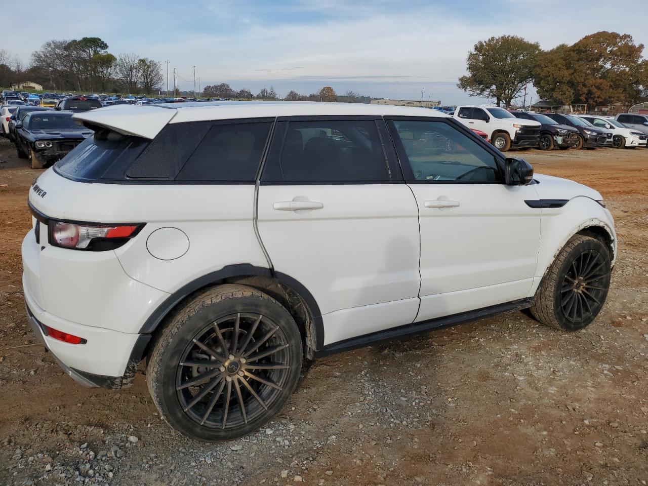 2013 Land Rover Range Rover - Image 3