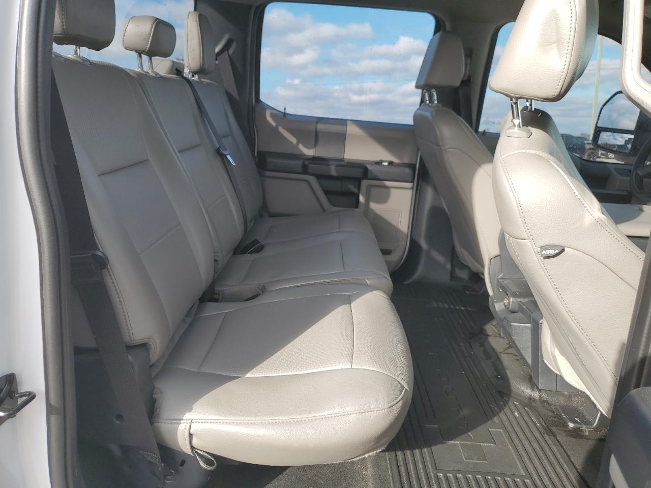 2022 Ford F250 - Image 10