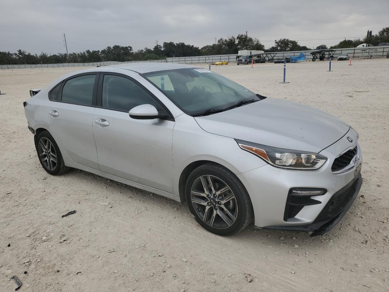2019 Kia Forte - Image 4
