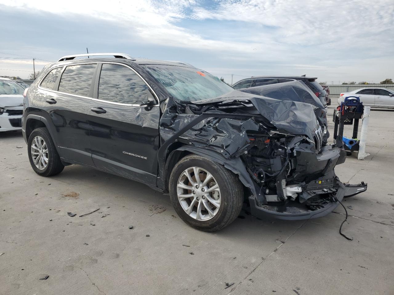 2019 Jeep Grand Cherokee - Image 4