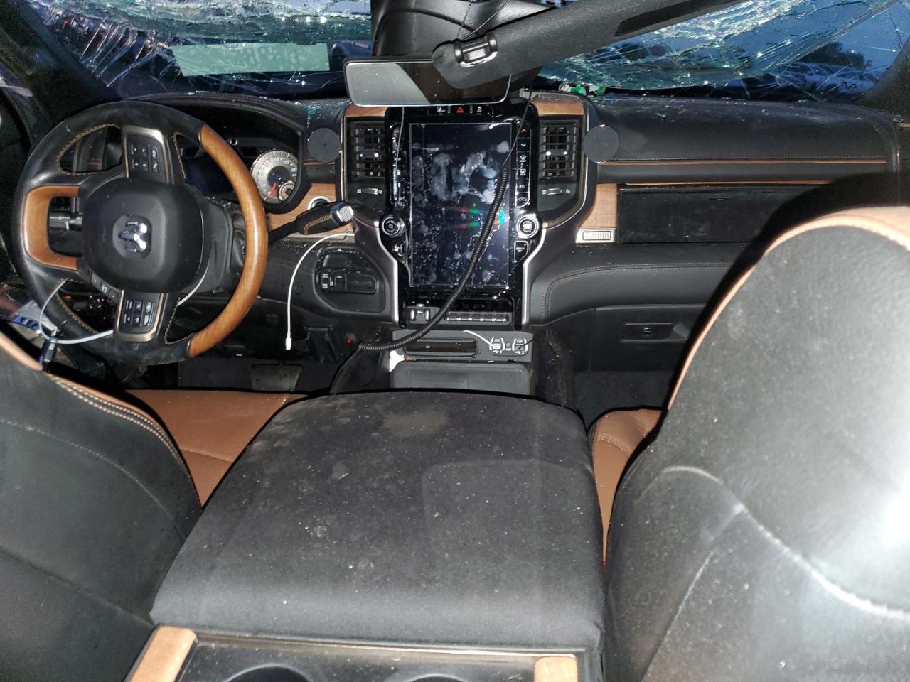 2021 RAM 2500 - Image 8