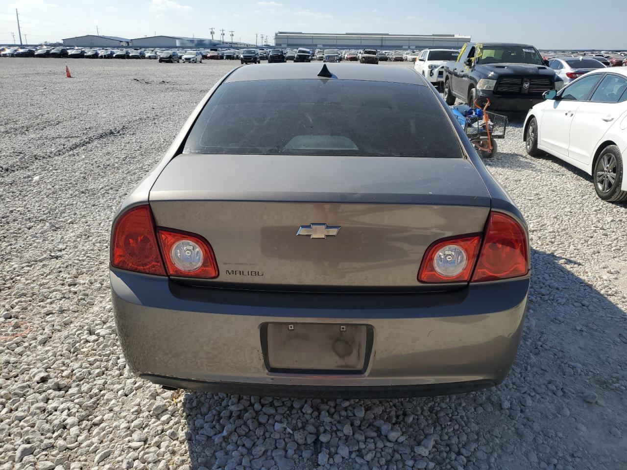 2012 Chevrolet Malibu - Image 6