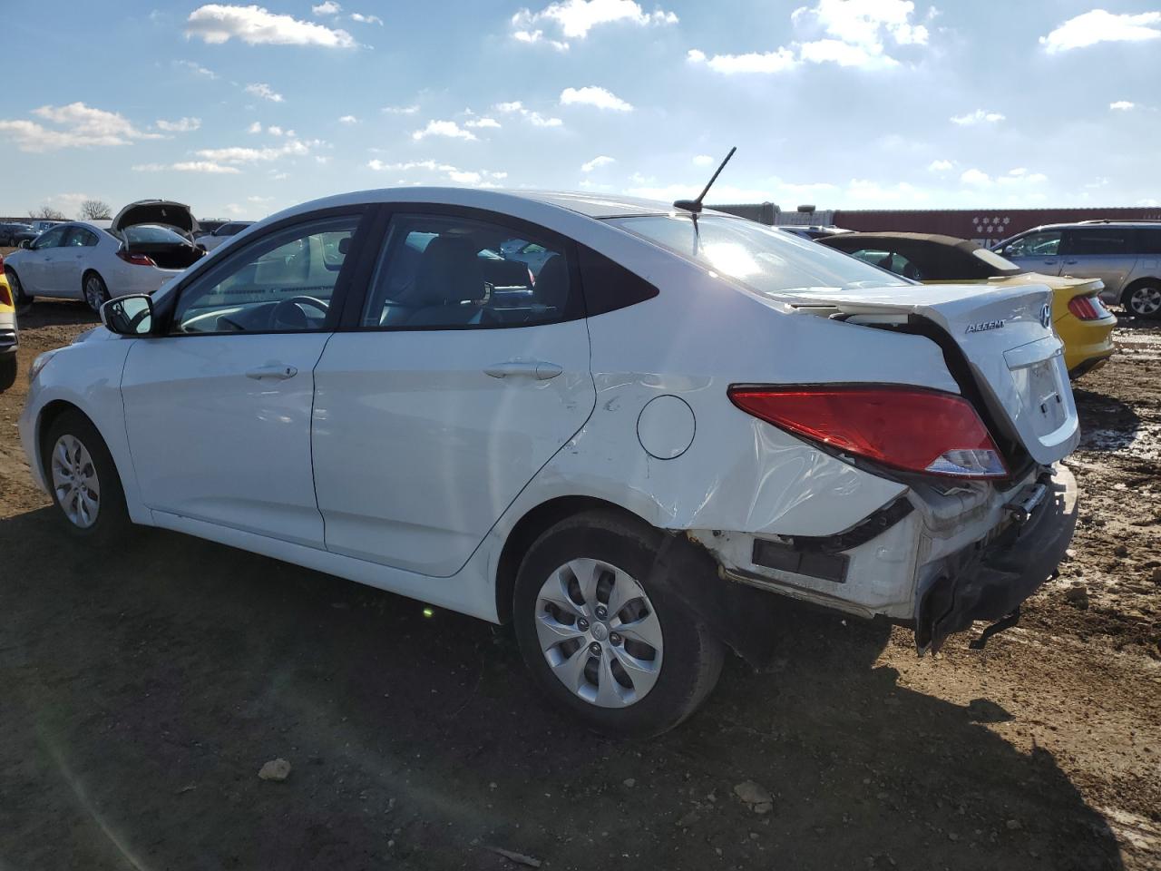 KMHCT4AEXFU797201 2015 HYUNDAI ACCENT - Image 2