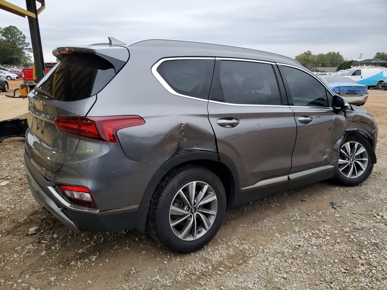 2020 Hyundai Santa Fe - Image 3
