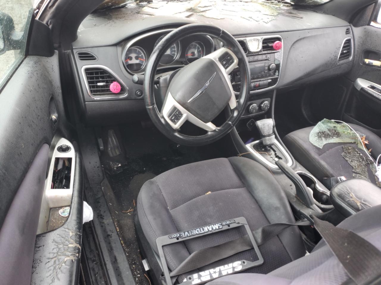 2013 Chrysler 200 - Image 8