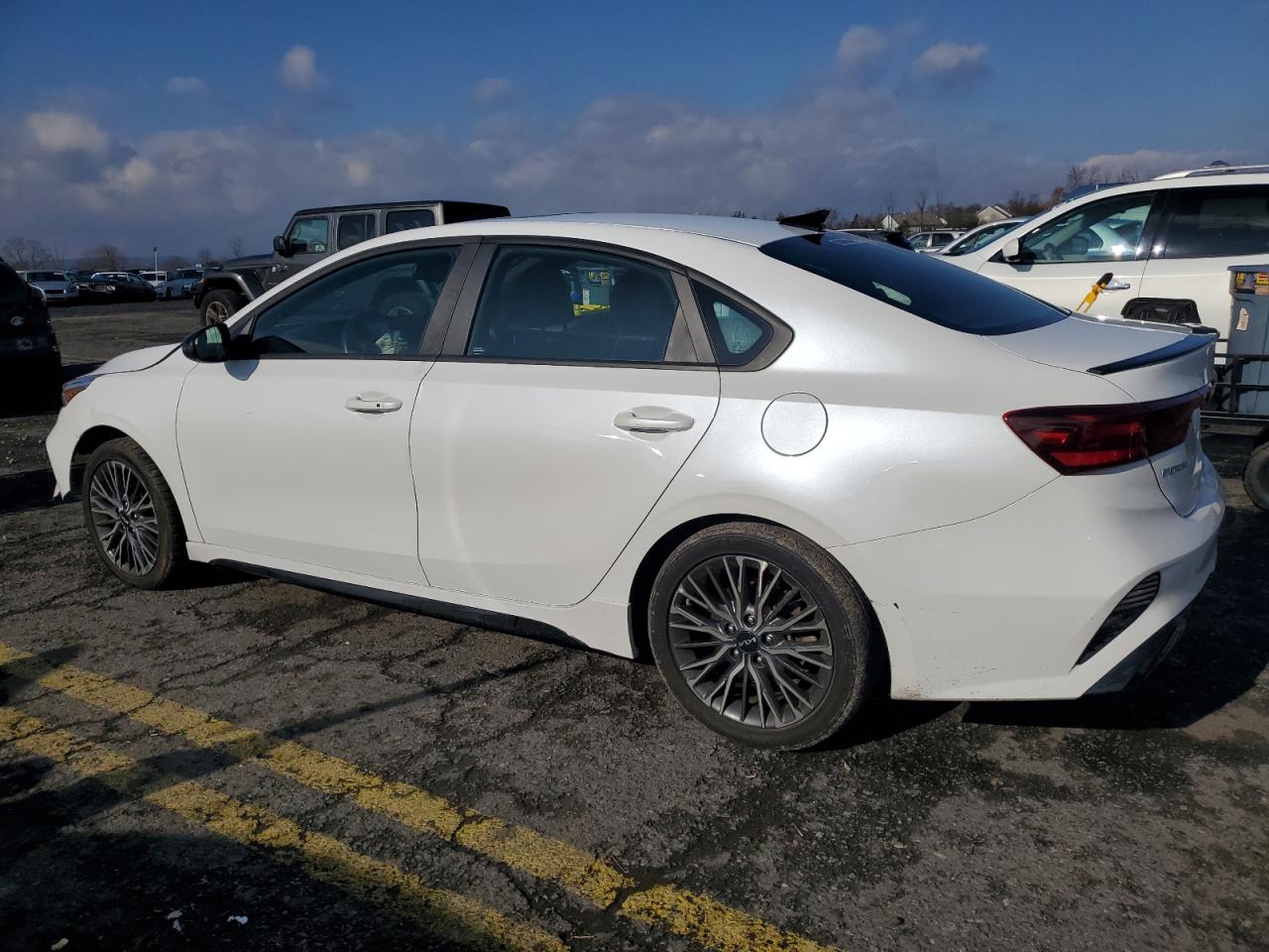 2023 Kia Forte - Image 2