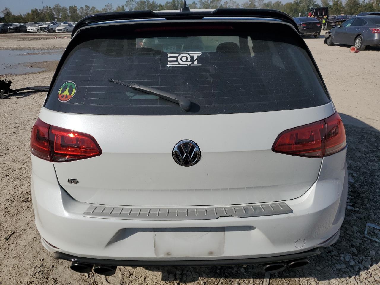 2017 Volkswagen Golf - Image 6