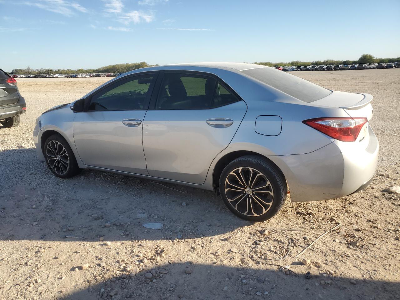 2016 Toyota Corolla L VIN: 5YFBURHE4GP415338 Lot: 82217664