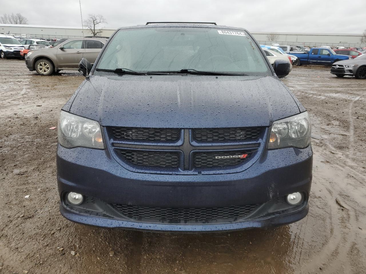 2017 Dodge Caravan - Image 5