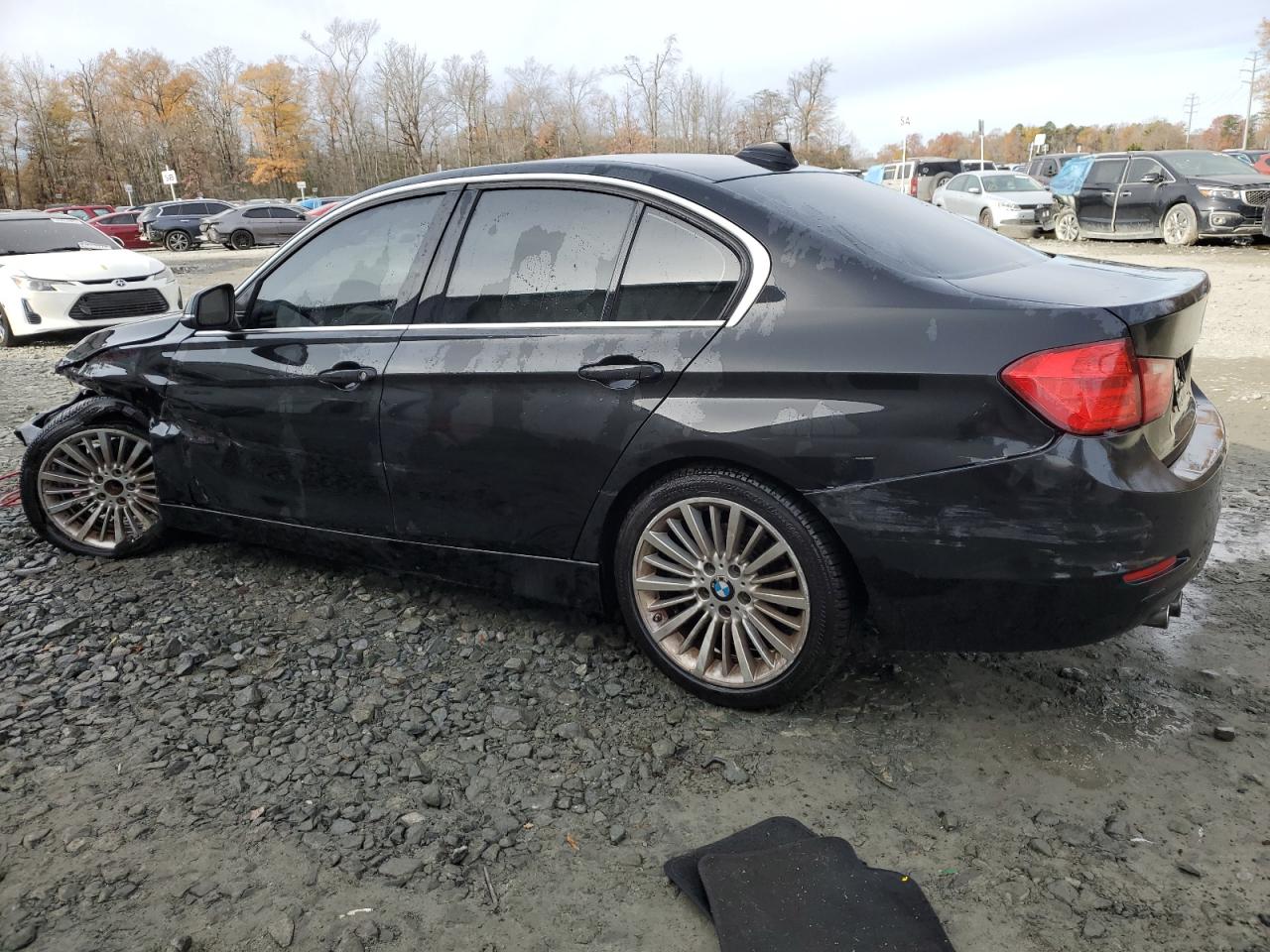 VIN WBA3A5G55DNP25608 2013 BMW 3 SERIES no.2