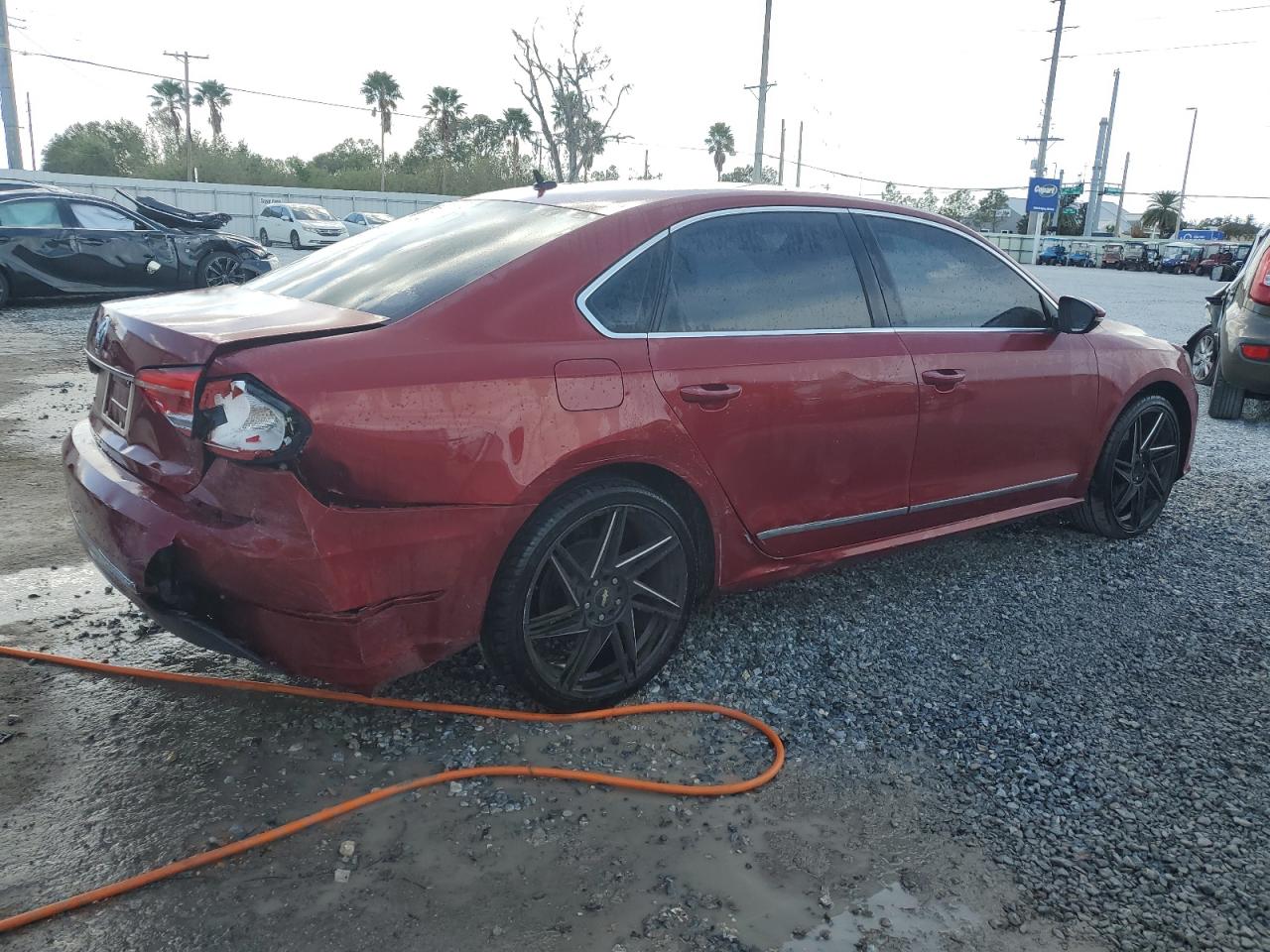 2016 Volkswagen Passat - Image 3