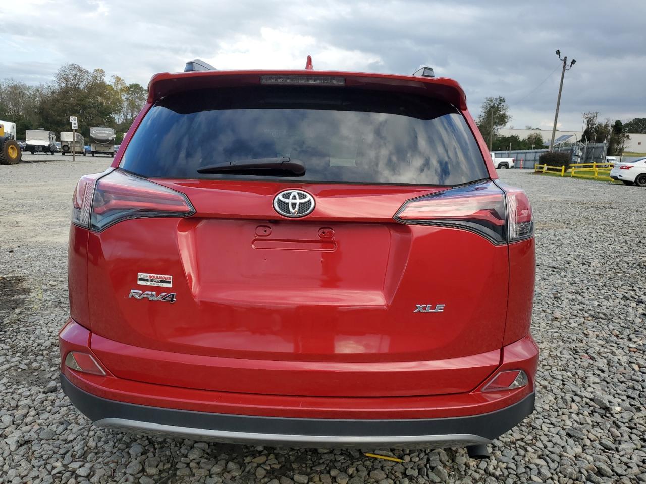 2017 Toyota RAV 4 - Image 6