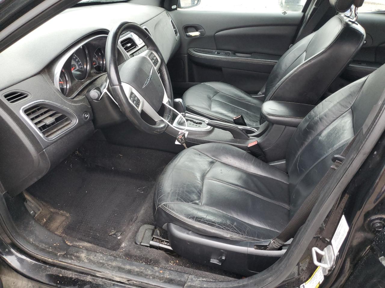 2013 Chrysler 200 - Image 7