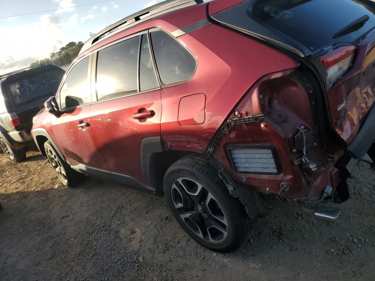 2019 Toyota RAV 4 - Image 2