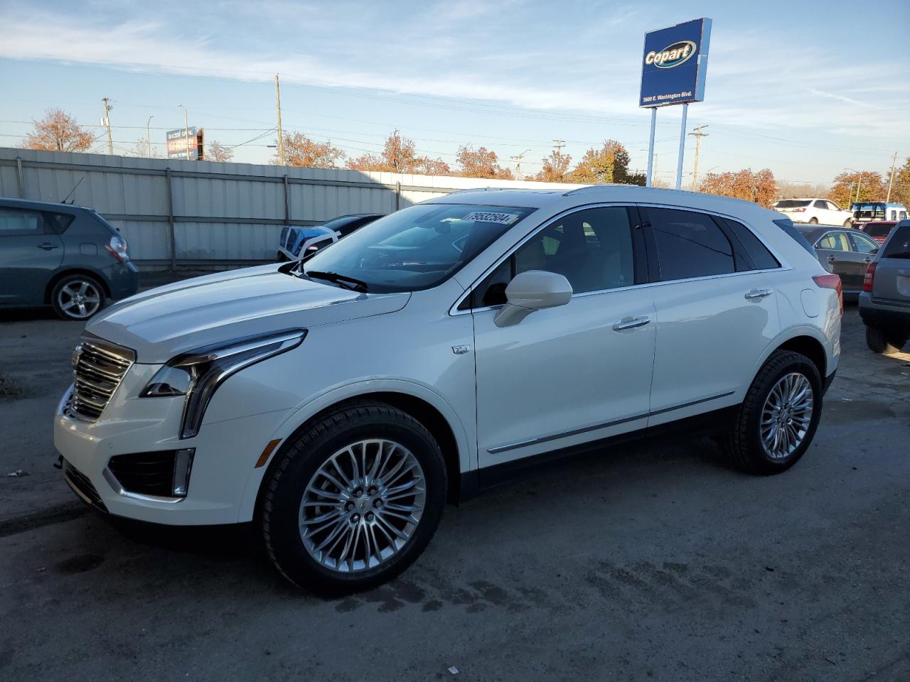 VIN 1GYKNDRS4HZ155402 2017 CADILLAC XT5 no.1