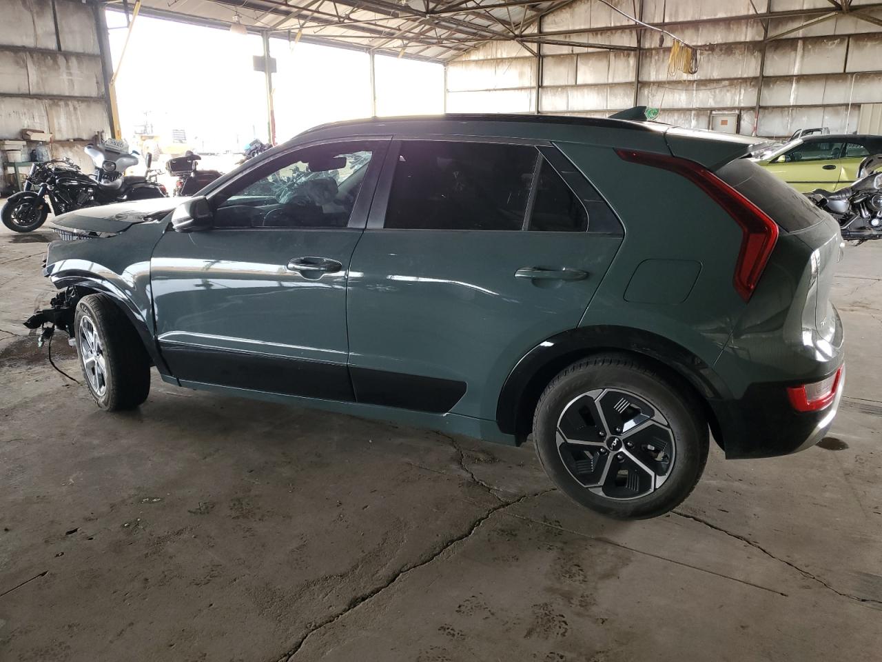2023 Kia Niro - Image 2