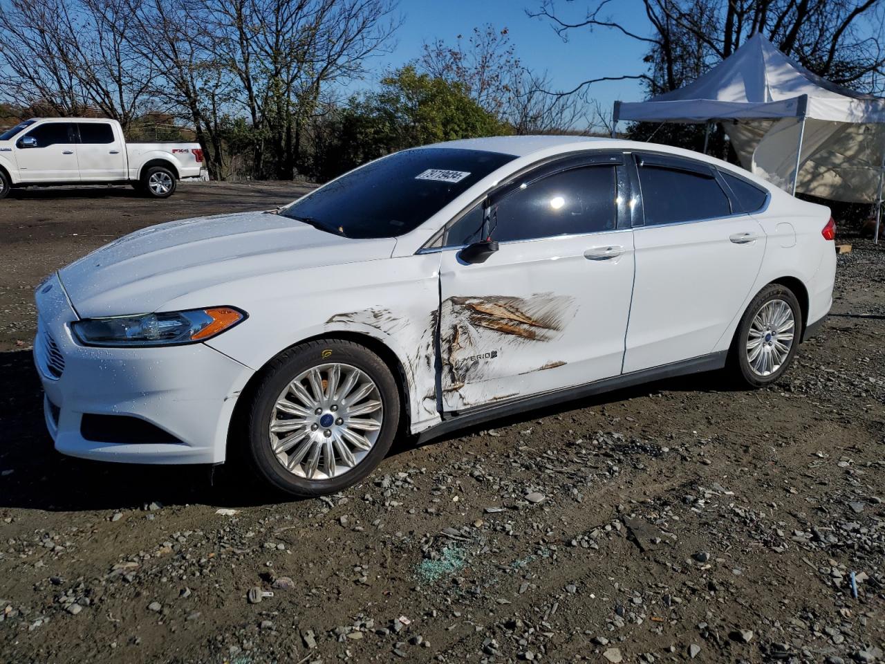 3FA6P0UU0GR348917 2016 FORD FUSION - Image 1