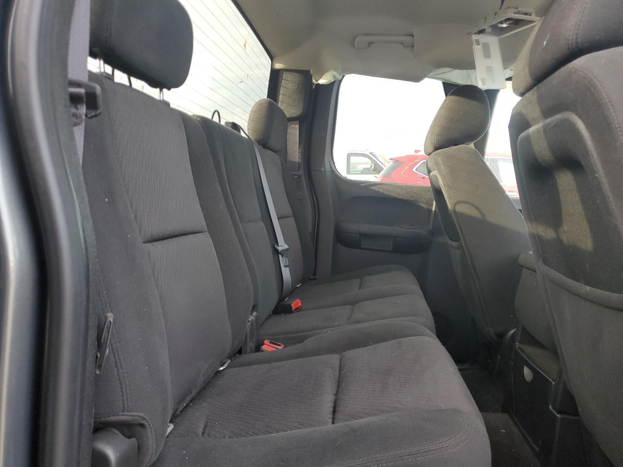 2011 Chevrolet Silverado - Image 10