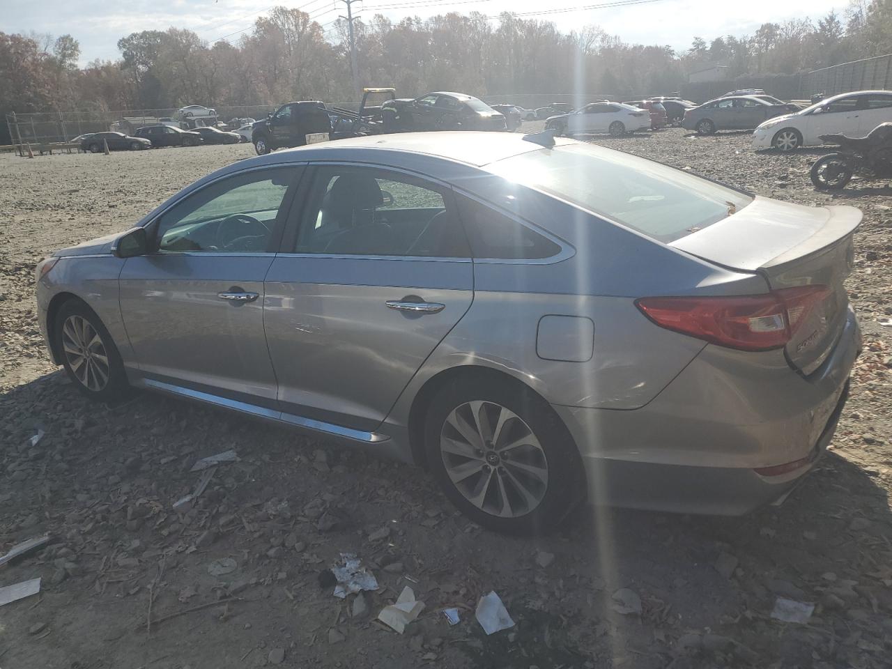 2015 Hyundai Sonata - Image 2