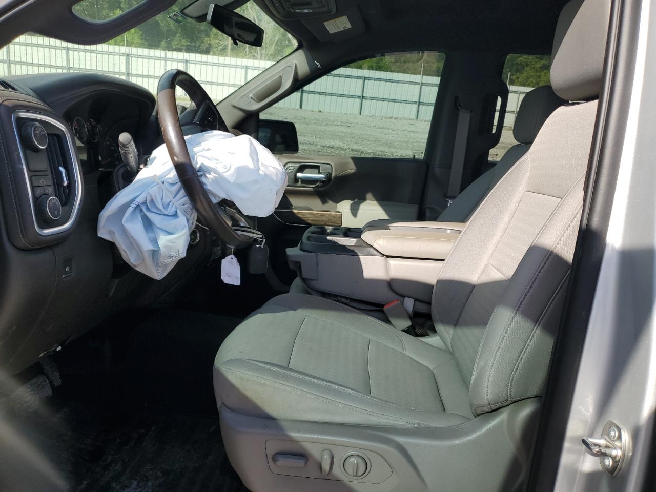 2020 Chevrolet Silverado - Image 7