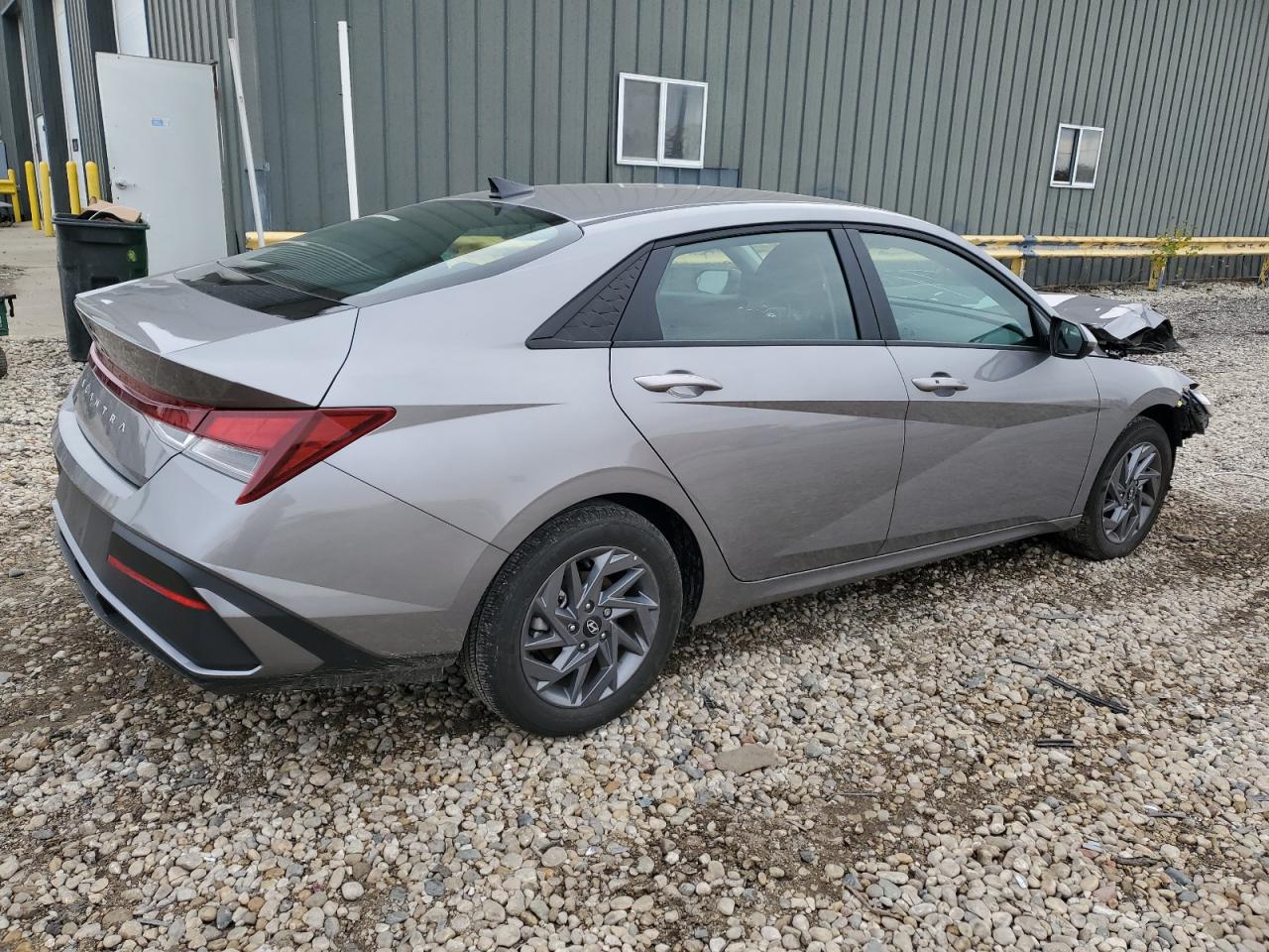 2024 Hyundai Elantra - Image 3
