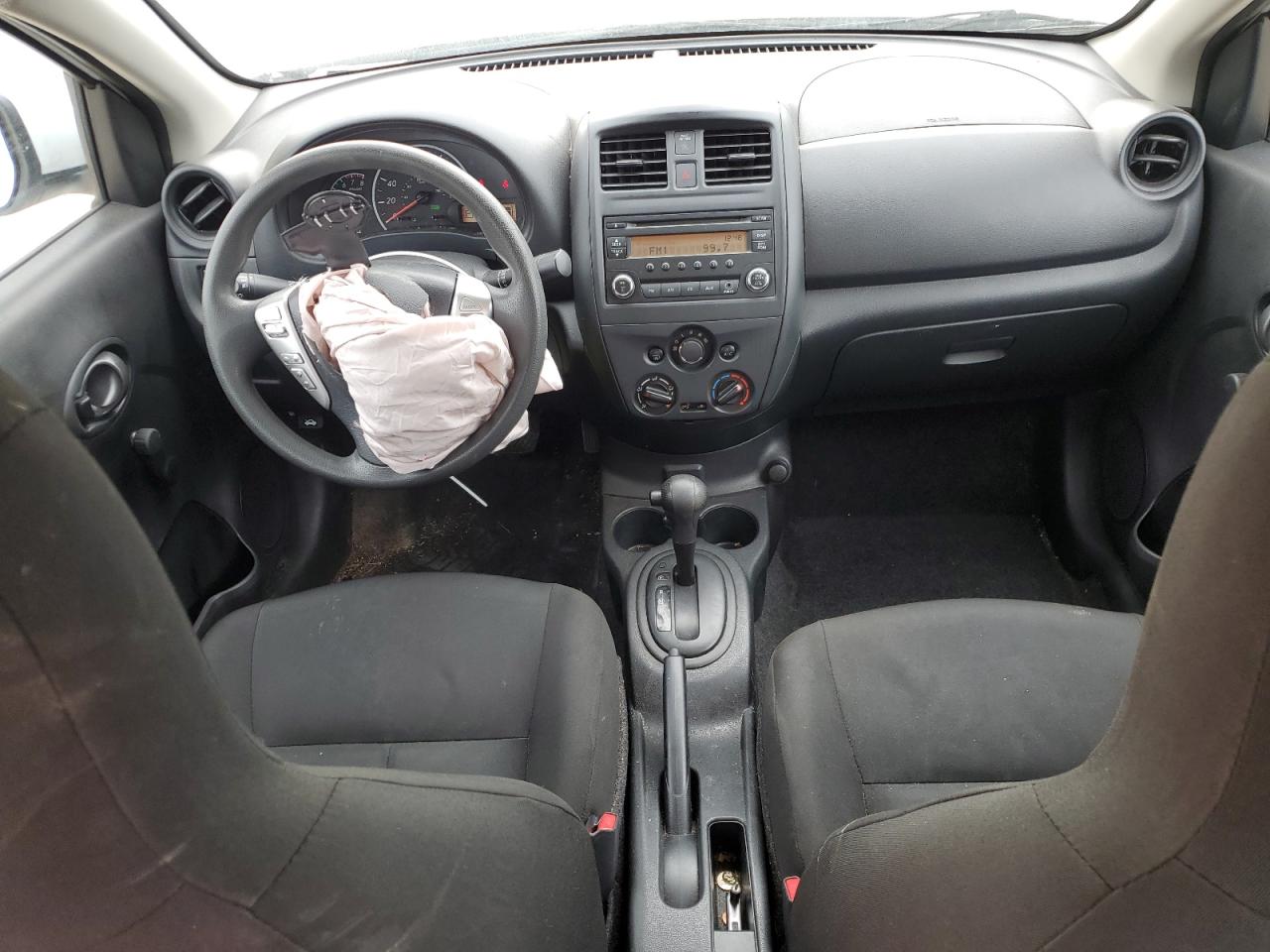 2017 Nissan Versa - Image 8