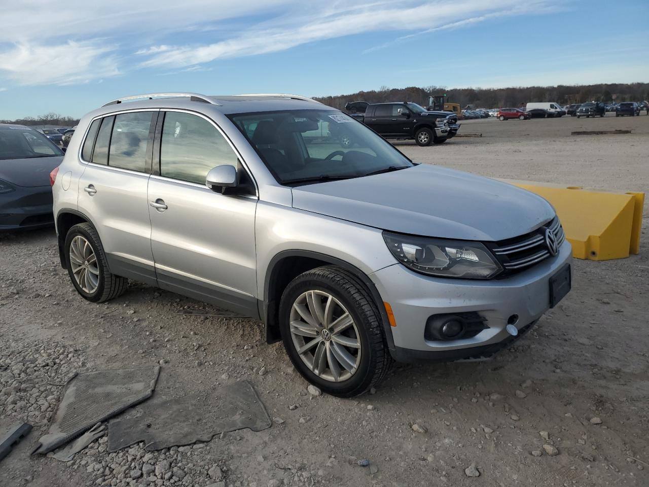 VIN WVGBV7AX7GW524019 2016 VOLKSWAGEN TIGUAN no.4