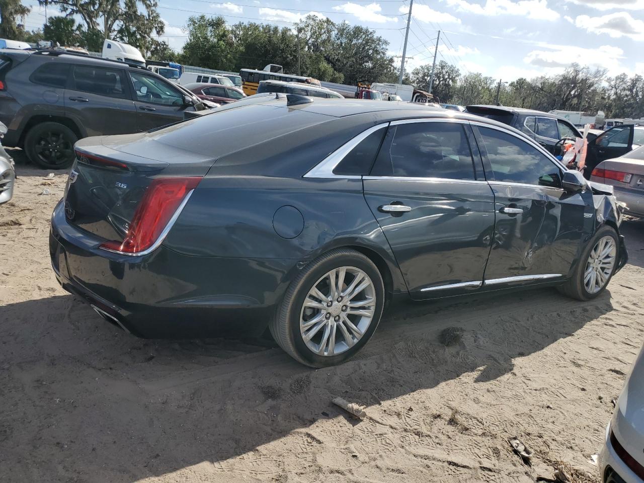 2019 Cadillac XTS - Image 3
