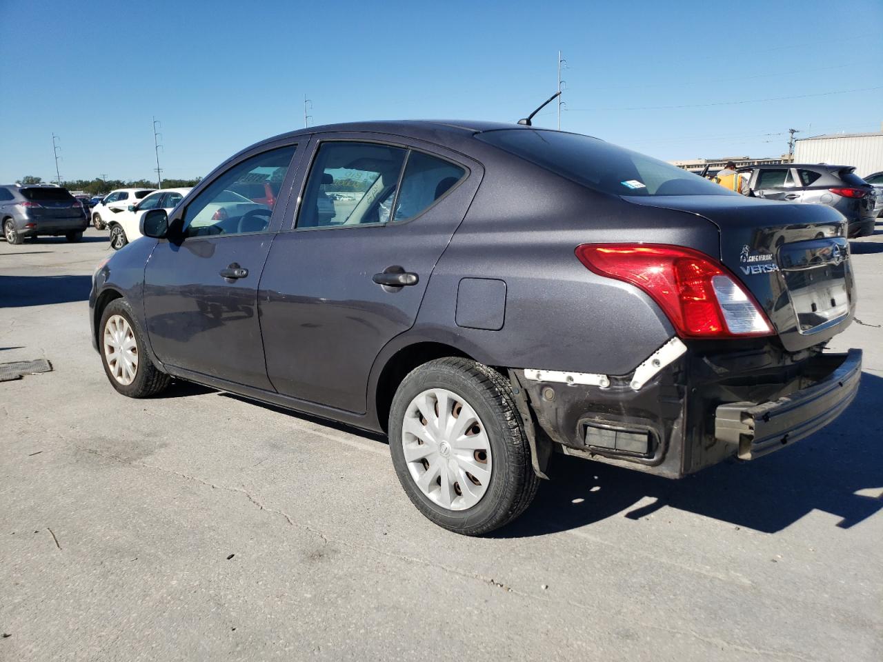 VIN 3N1CN7AP7FL907393 2015 NISSAN VERSA no.2