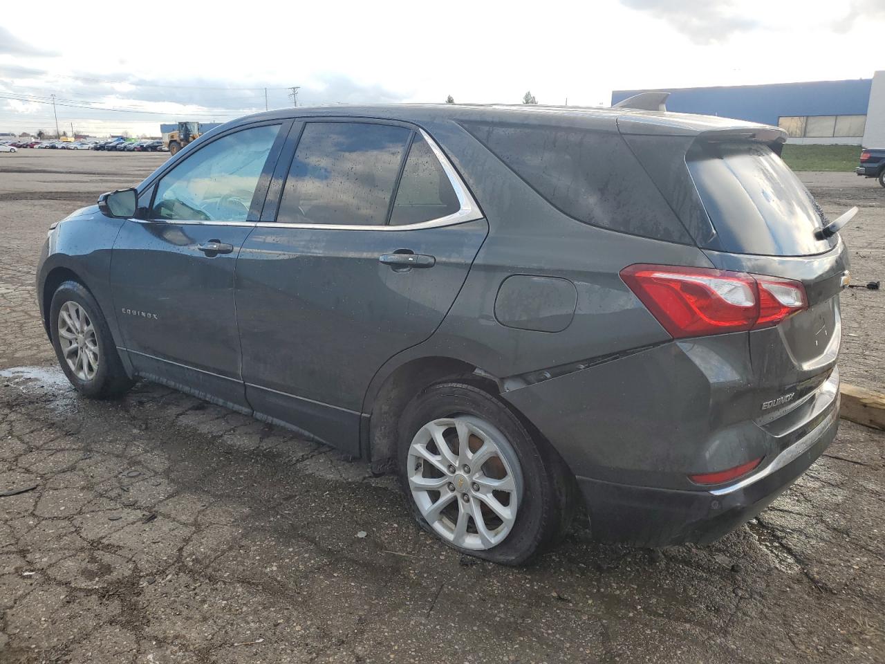 VIN 2GNAXJEV0K6240810 2019 CHEVROLET EQUINOX no.2