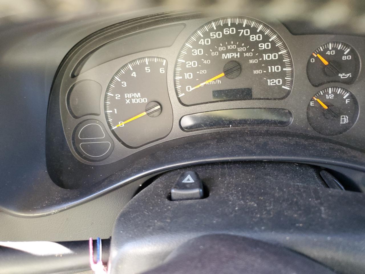 2004 Chevrolet Tahoe - Image 9
