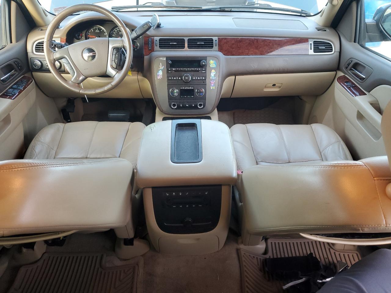 2010 GMC Yukon - Image 8