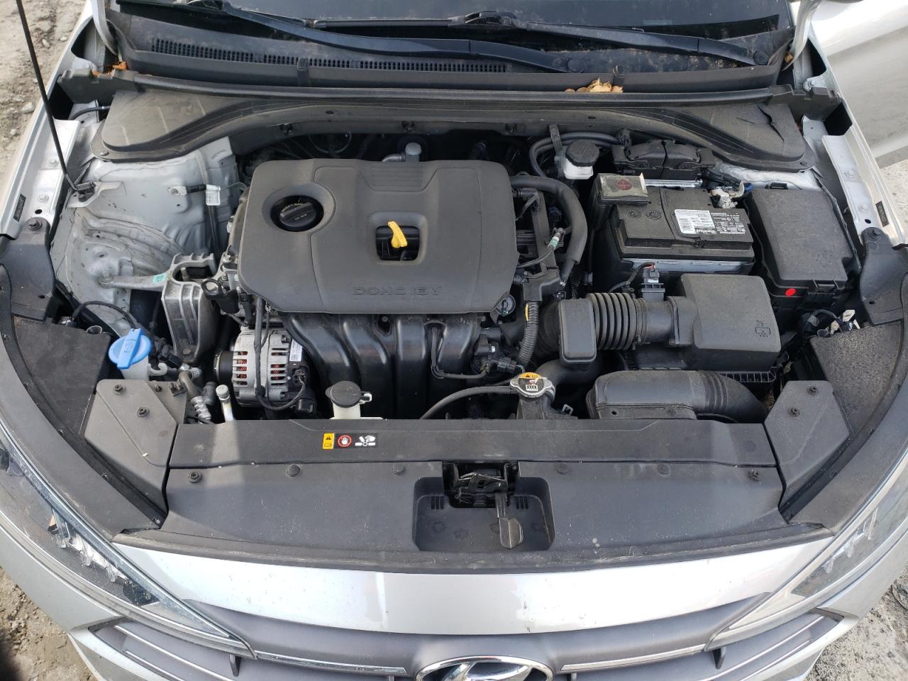 2020 Hyundai Elantra - Image 11