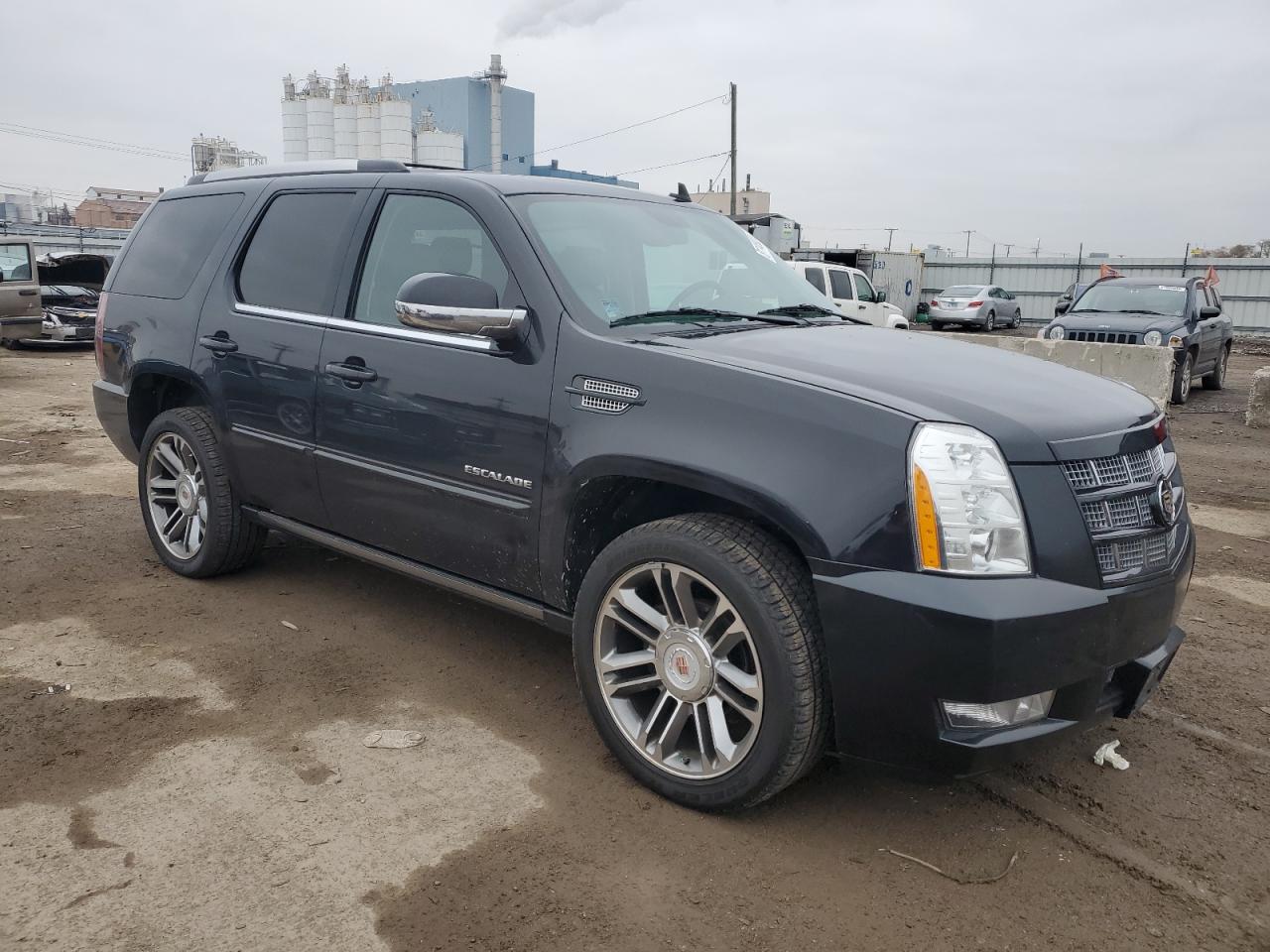 2012 Cadillac Escalade - Image 4