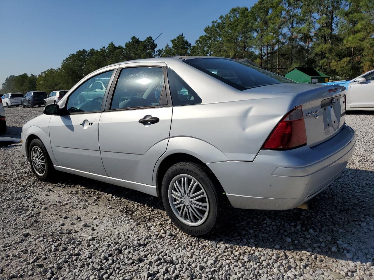 2005 Ford Focus - Image 2