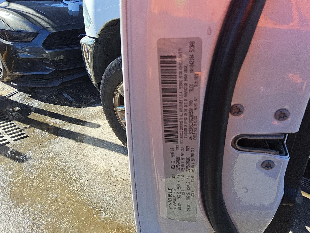 2016 RAM 2500 - Image 13