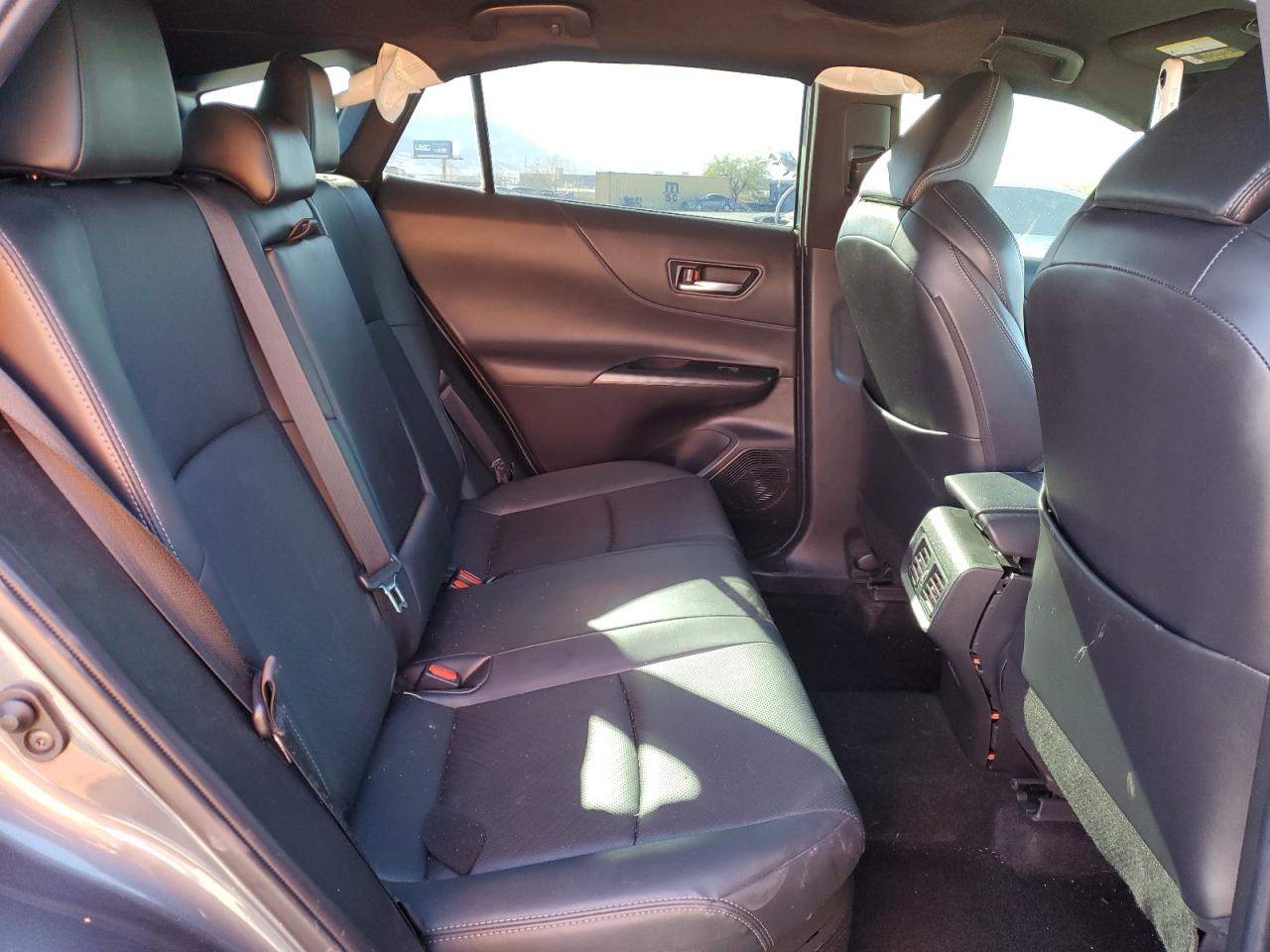 2021 Toyota Venza - Image 11