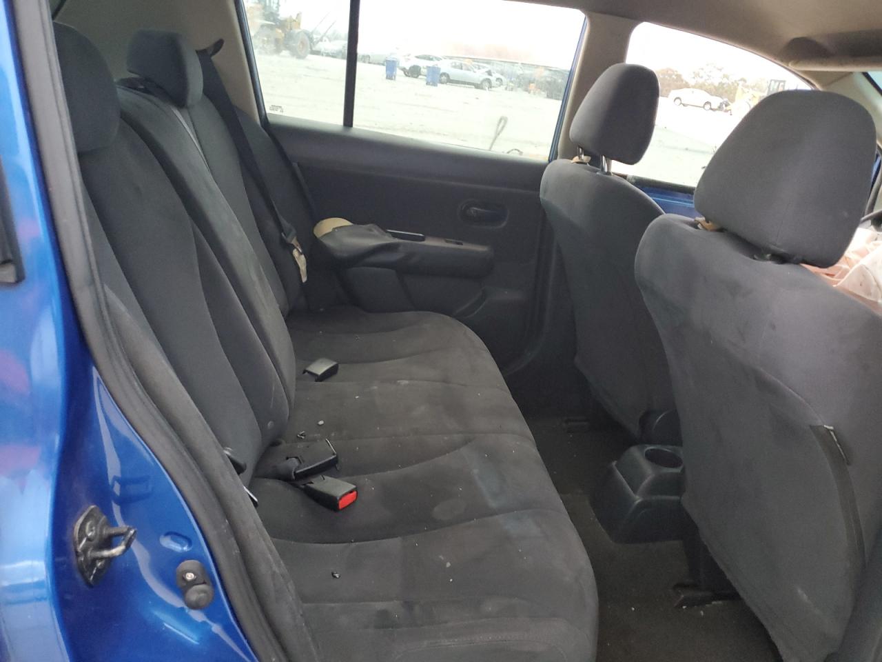 2009 Nissan Versa - Image 11