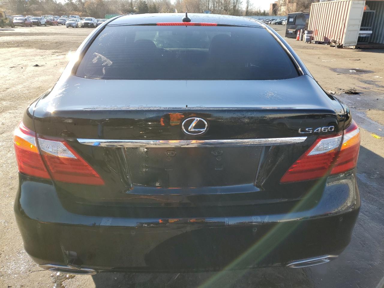 2011 Lexus LS - Image 6