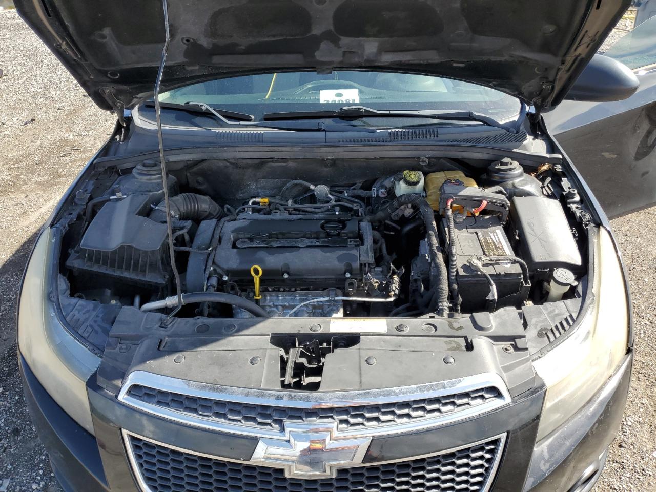 2014 Chevrolet Cruze - Image 11
