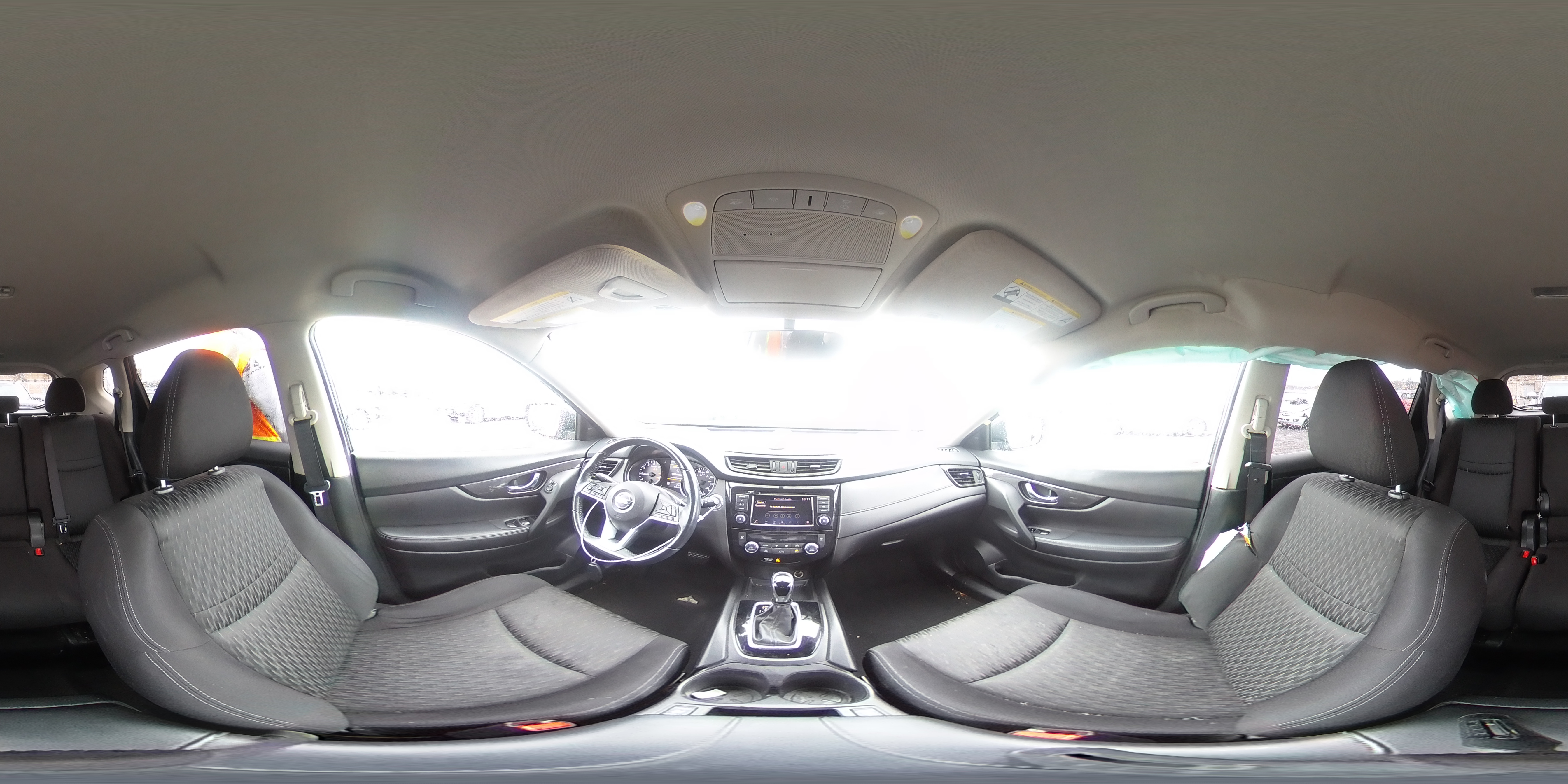 2018 Nissan Rogue - Image 14