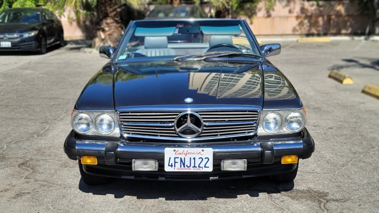 1988 Mercedes-Benz 560 Sl VIN: WDBBA48D1JA077345 Lot: 79681234