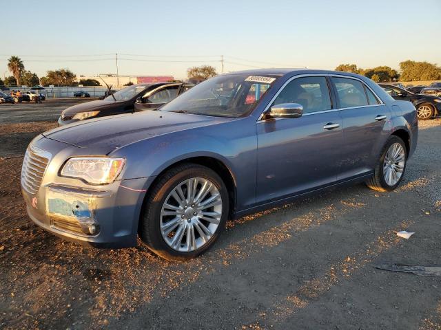 2011 Chrysler 300C  zu verkaufen in San Diego, CA - Side