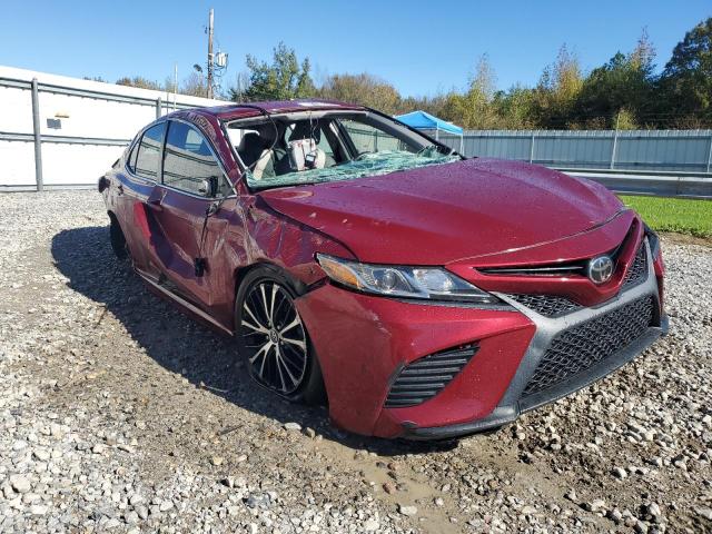  TOYOTA CAMRY 2018 Красный