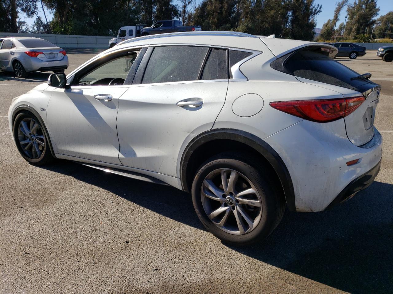 2017 Infiniti QX30 - Image 2