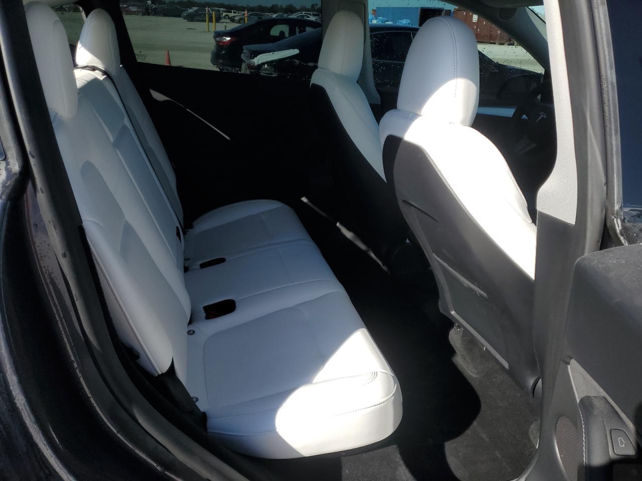 2023 Tesla Model Y VIN: 7SAYGDEE1PF859414 Lot: 70460634