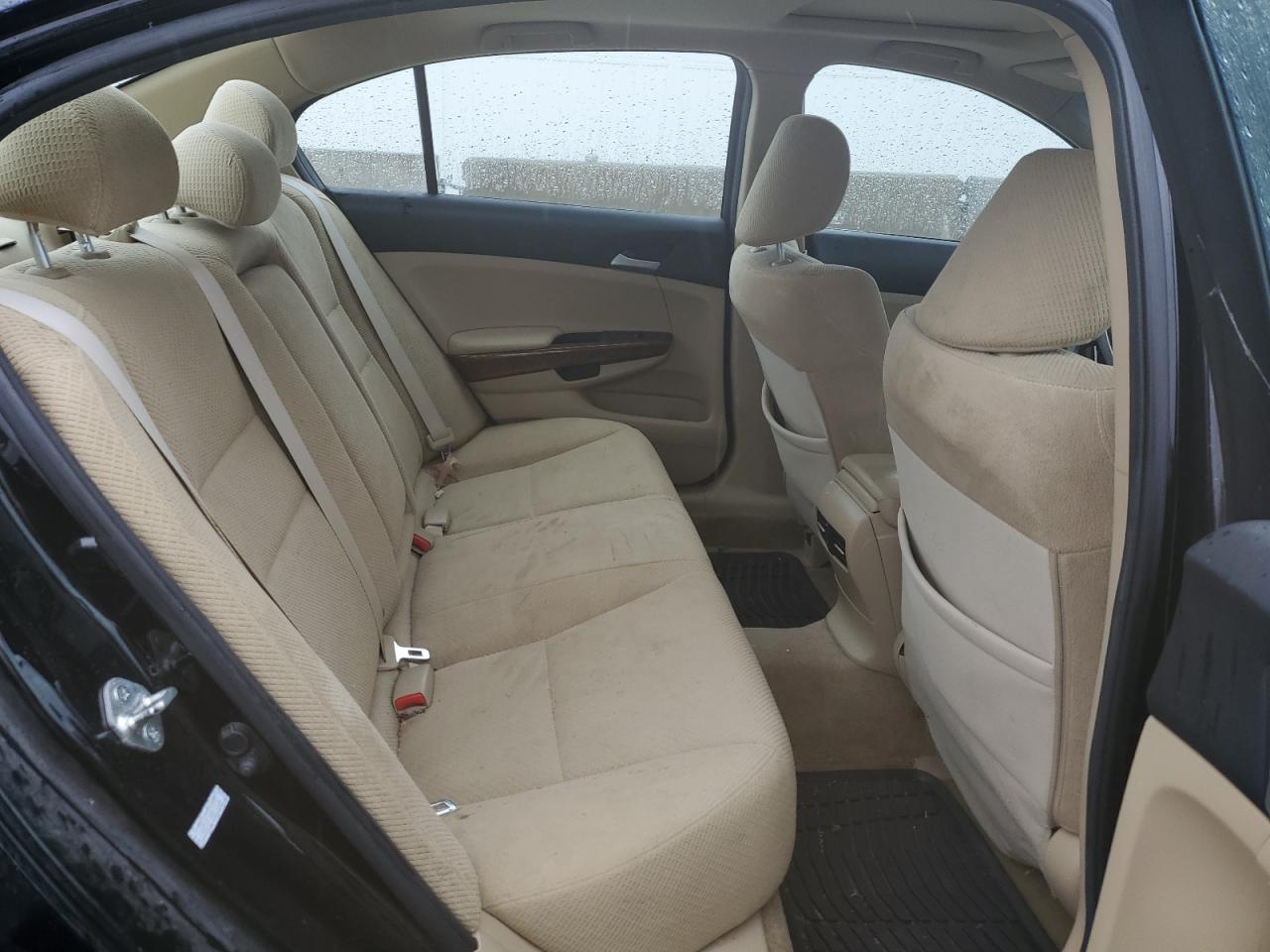 2011 Honda Accord - Image 10
