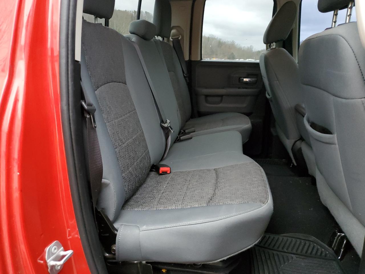 2016 RAM 1500 - Image 10